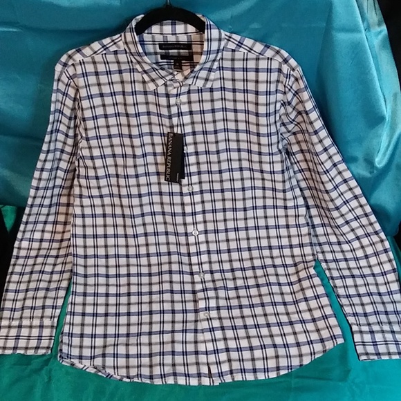 Banana Republic Other - Banana Republic Men's Untucked Slim Fit Button Down Shirt (M) NWT